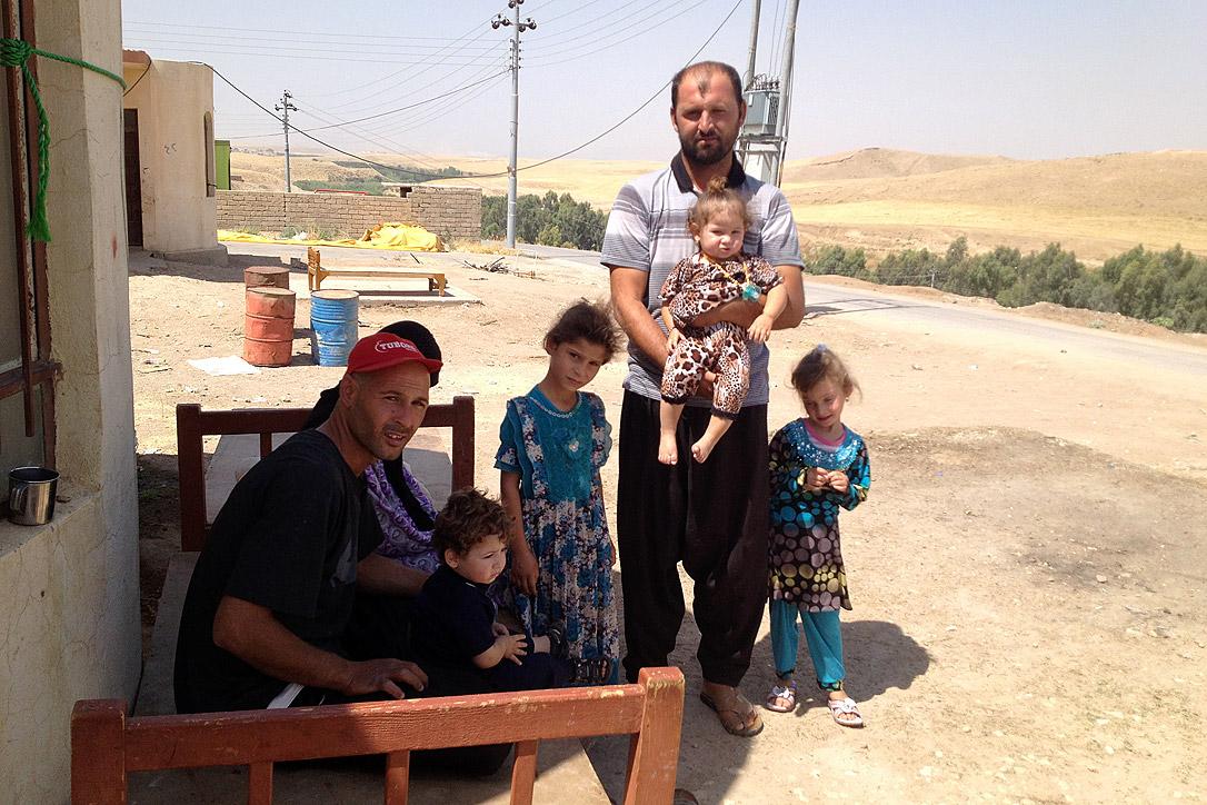 Eine von 170 binnenvertriebenen irakischen Familien aus Mossul, die der Glaubensfamilie der Shia und des Zoroastrismus angehören und im christlichen Dorf Bandaywa Zuflucht gefunden haben. Foto: LWB/D. Poppe