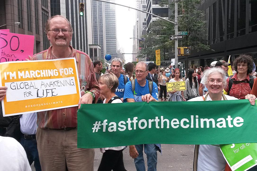 Die LWB-Delegation bei den Veranstaltungen in New York zum Thema Klimawandel nahm am 21. September an der „Grössten Klimademonstration“ der Geschichte teil. Foto: #Fast for the Climate: Nikola Taylor
