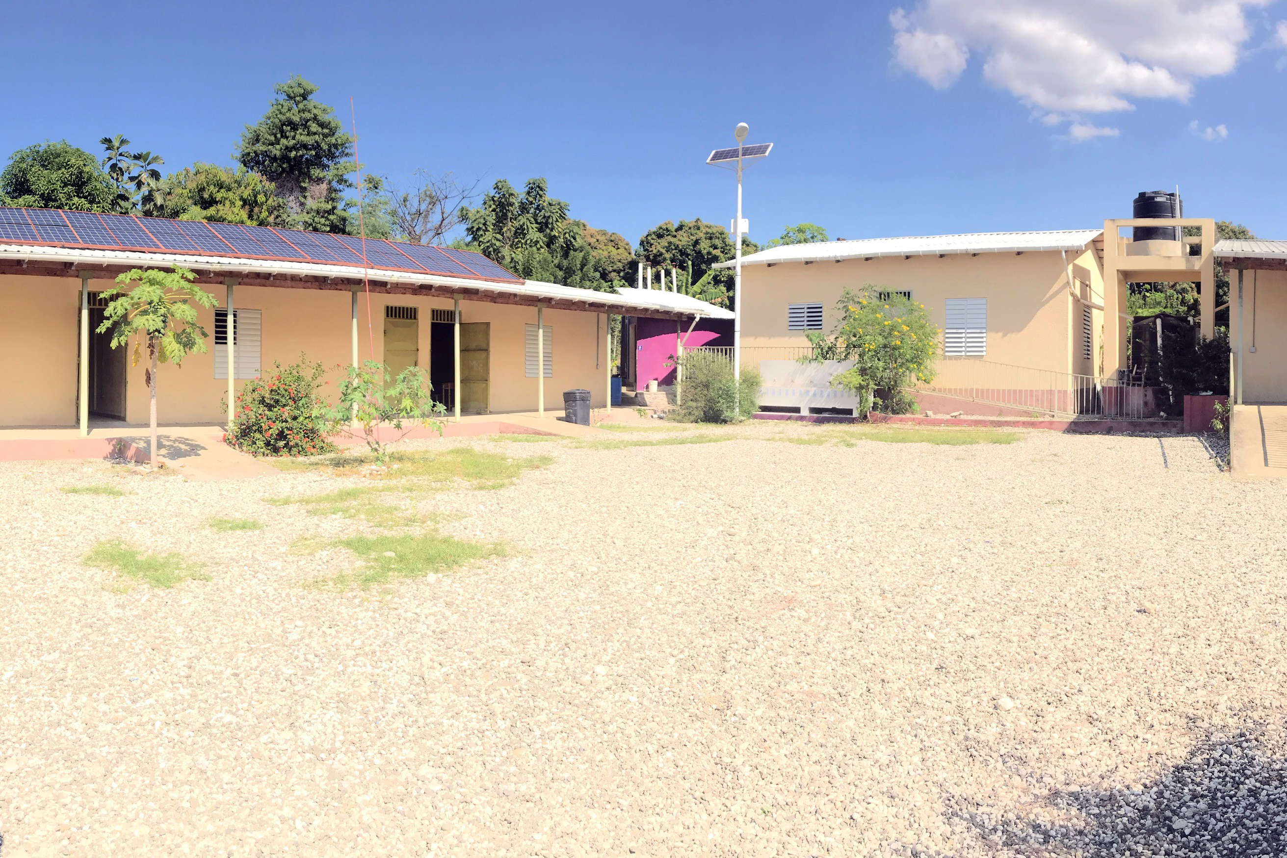 One of the schools in Deslandes.