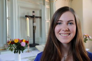 Eva Steinbach (18) is the youngest lay preacher in the Evangelical Lutheran Church of Hanover. Photo: epd-bild/Jörg Nielsen
