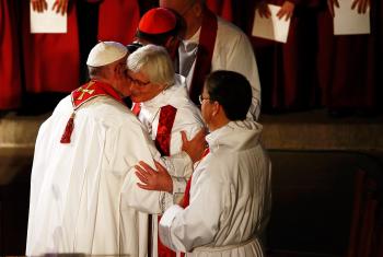 Pope Francis and Antje Jackelén, Archbishop of Uppsala, offer each other the peace of Christ during the joint commemoration in Lund Cathedral. Photo: Church of Sweden/Mikael Ringlander