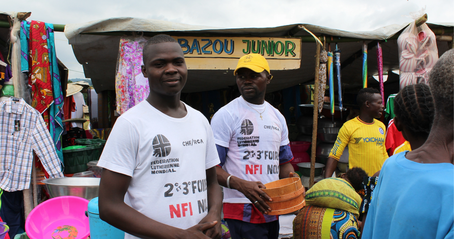 Händler vor ihrem Stand. Foto: LWB Zentralafrikanische Republik