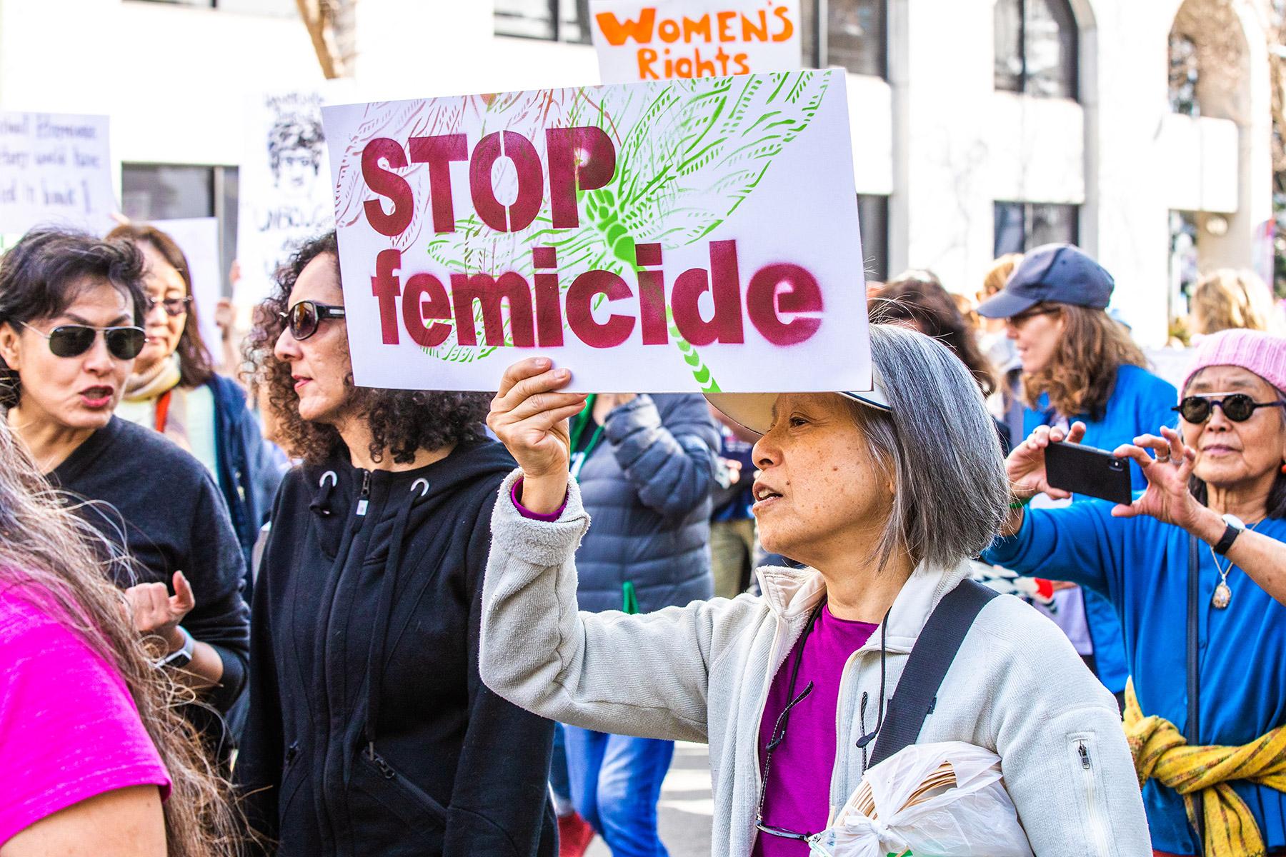 Participants at a women's march in Oakland in 2019. Photo: Thomas Hawk (CC-BY-NC)