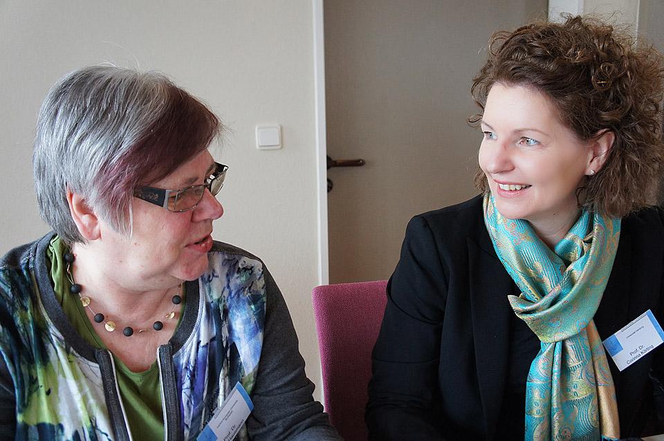 Teilnehmerinnen an der Konsultation in Eisenach (von li.): Dr. Jutta Hausmann (Ungarn) und Dr. Corinna Körting (Deutschland). © LWB/I. Benesch