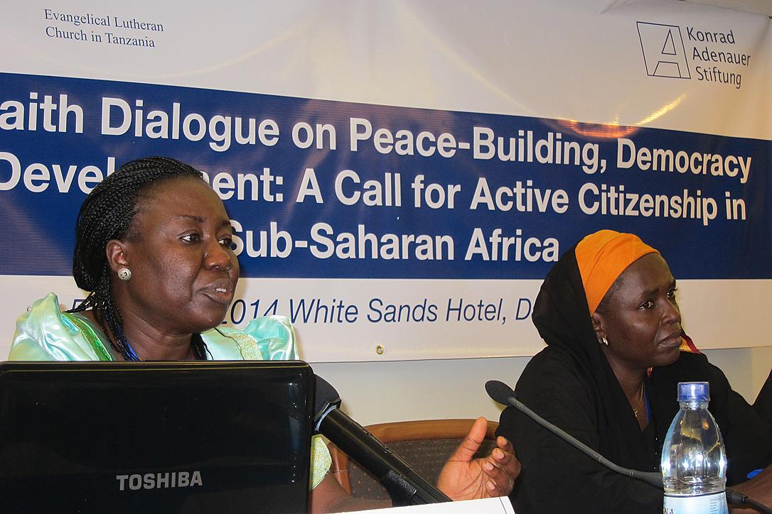 (left to right) Dialogue participants Helen Haggai and Amina Ahmed. Photo: LWF/I. Benesch