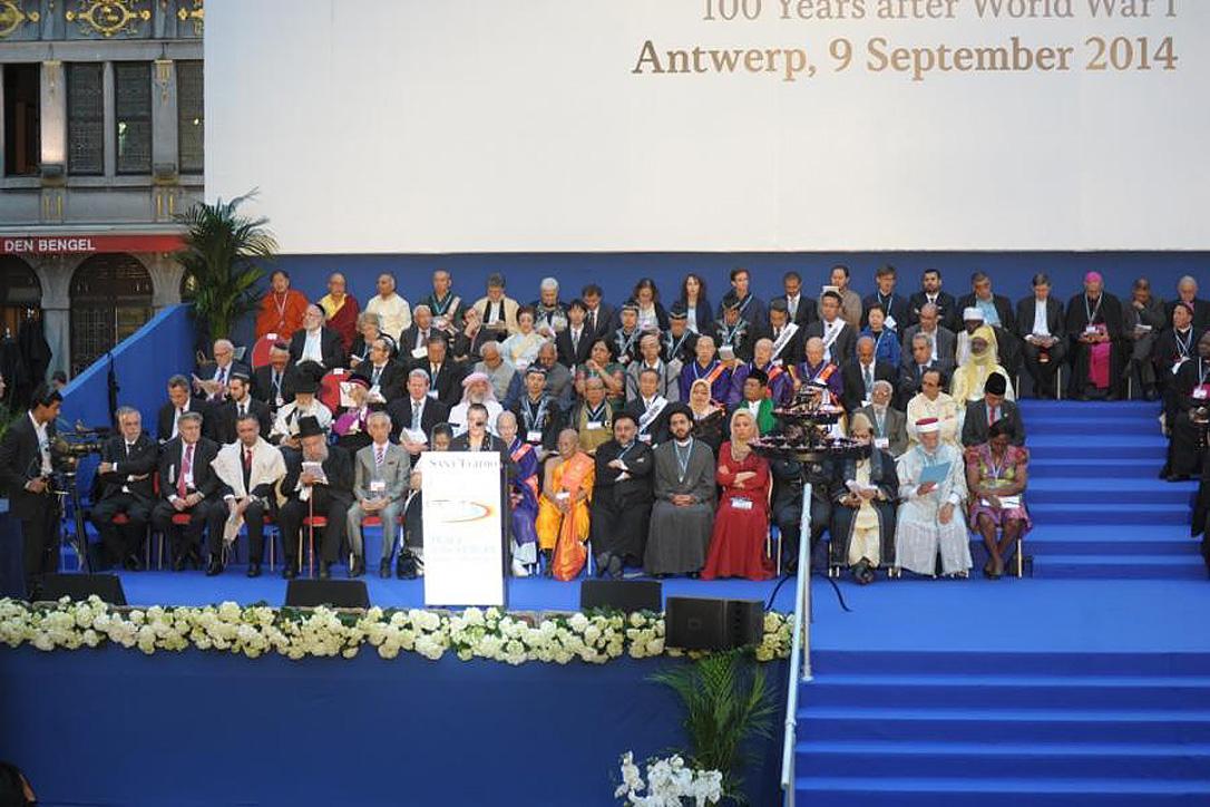 Schlusszeremonie des Sant‘Egidio-Friedenstreffens „Menschen und Religionen“ 2014 in Antwerpen (Belgien). Foto: Sant‘Egidio