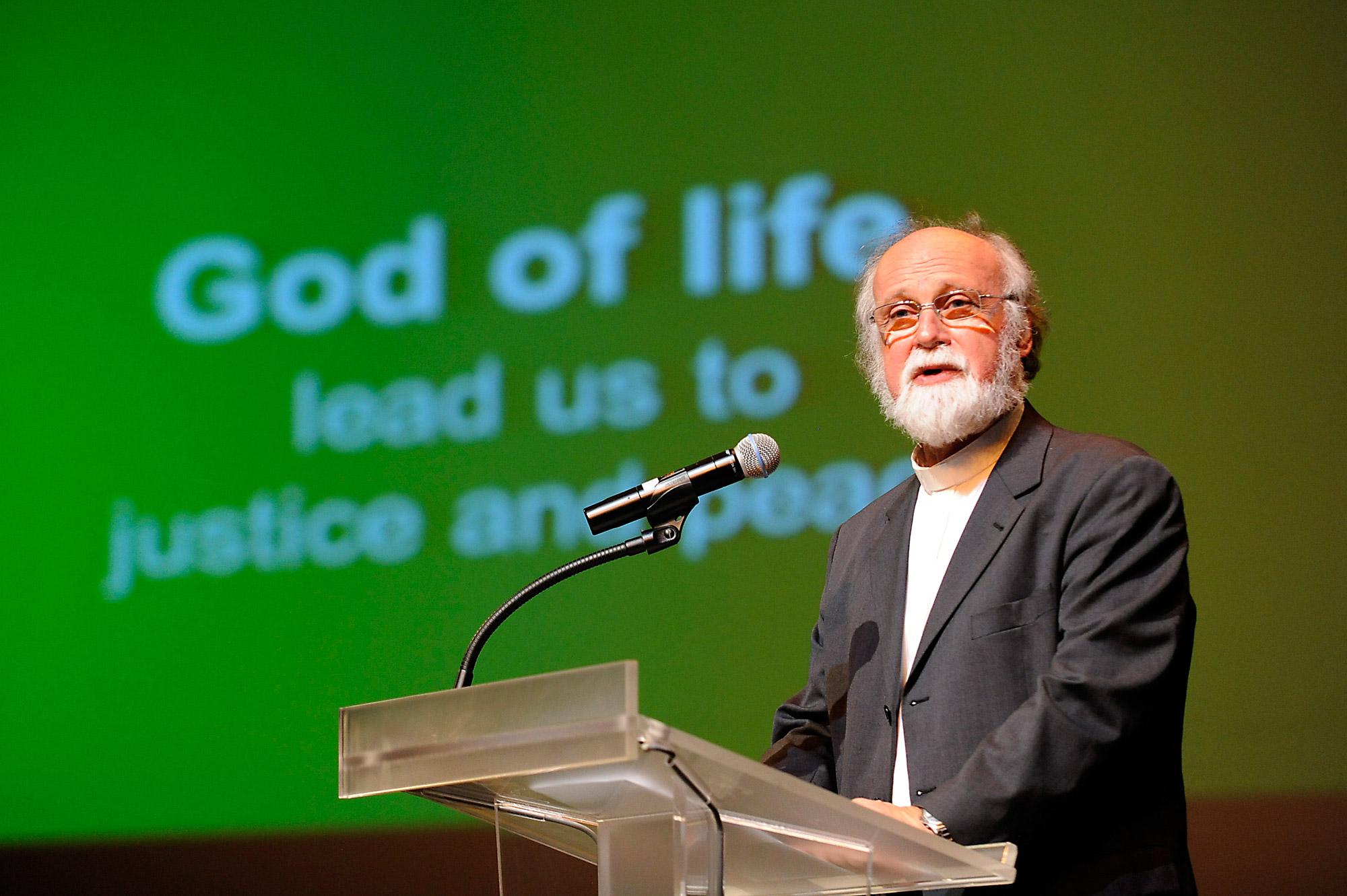 Opening of the Assembly by Rev. Dr Walter Altmann, WCC moderator. Photo: Peter Williams/WCC
