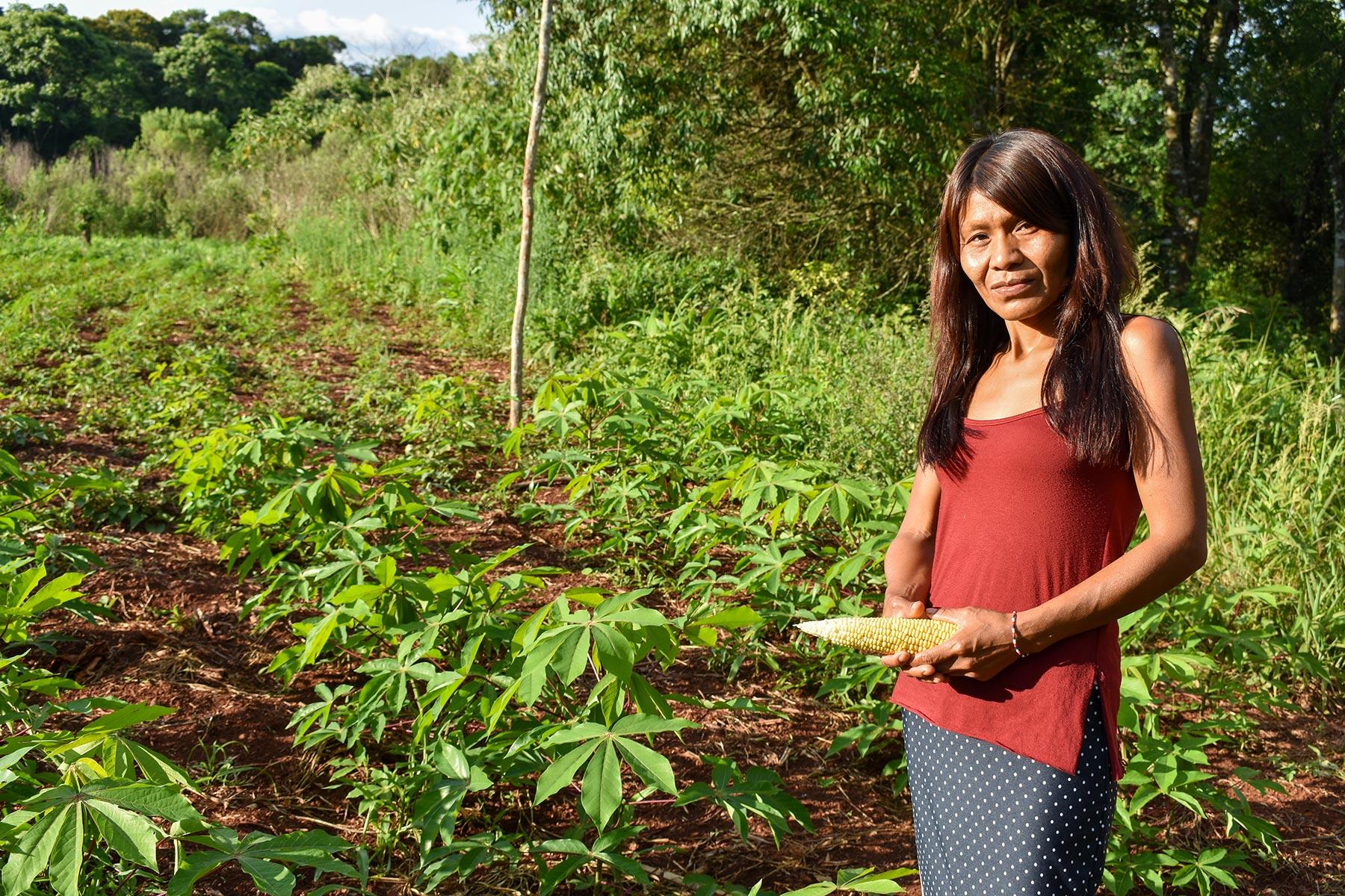 A Mbya GuaranÃ­ farmer in Kaâa Kupe community, Misiones province. All photos: Hora de Obrar
