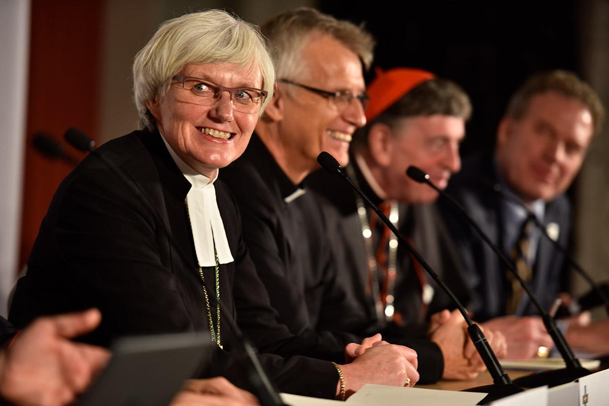 Church of Sweden Archbishop Antje JackelÃ©n (left) with LWF and Catholic Church leaders during a press conference for the October 2016  joint commemoration in Lund, Sweden. Photo: LWF/M. Renaux