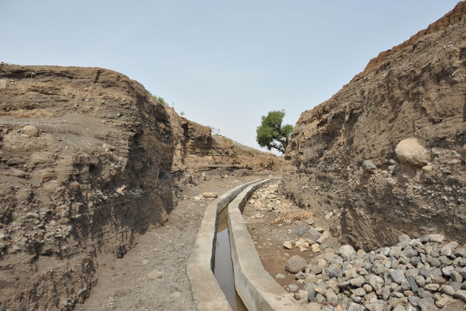 In a country experiencing recurring drought, the LWF country program work in Ethiopia includes support to farmers in Lalibela to build irrigation canals and terraces for food and water conservation. Photo: LWF/ C. KÃ¤stner 