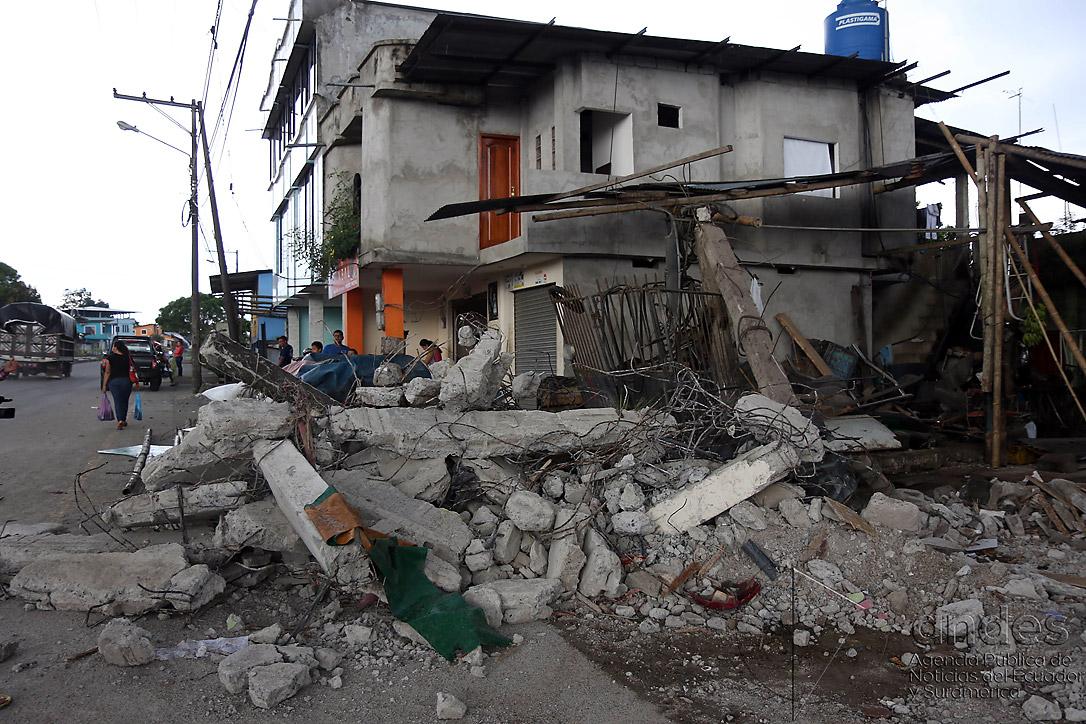 Am 16. April ereignete sich vor der Küste Ecuadors ein Erdbeben der Stärke 7,8, das grosse Schäden verursacht hat. Foto: Agencia de Noticias ANDES (CC-BY-SA)
