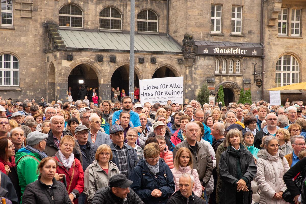 Participants of the demonstration against hate and violence in Chemnitz, Germany. Photo: EVLKS/W.A. MÃ¼ller-WÃ¤hner