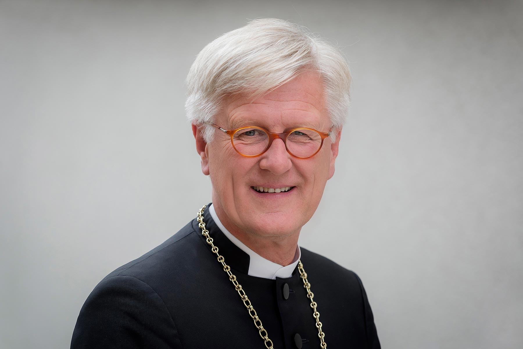 Heinrich Bedford-Strohm, Chair of the Council of the EKD and Bishop of the Evangelical Lutheran Church in Bavaria, receives death threats for his stand on the sea rescue of refugees in the Mediterranean. Photo: ELKB/Rost