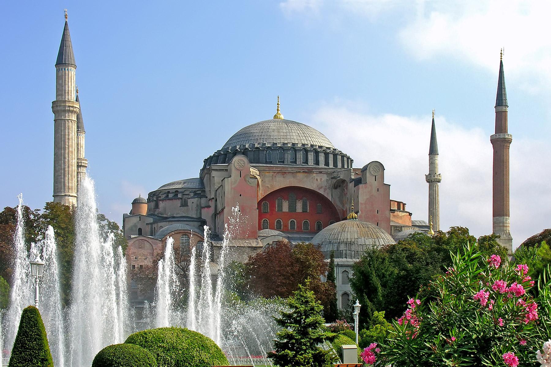 Hagia Sophia in Istanbul, Turkey. Photo: Dennis Jarvis