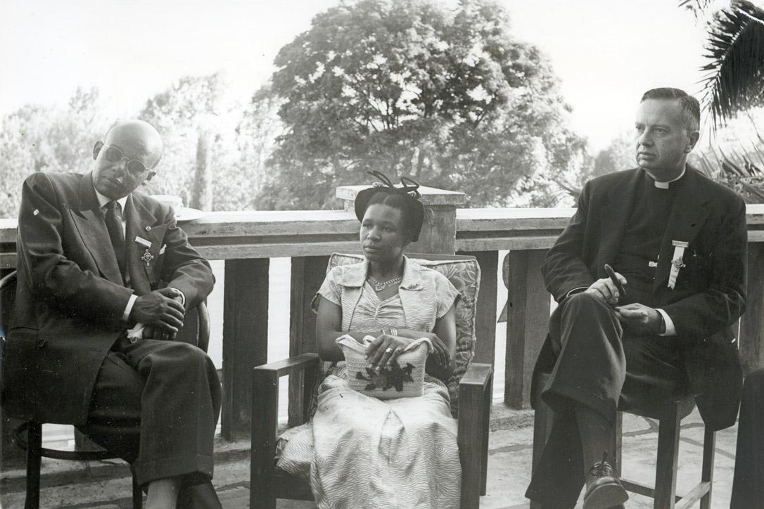 (V.l.n.r.) Zu den RednerInnen auf der Konferenz in Marangu 1955 gehörten Dr. Emmanuel Abraham (Äthiopien), Frau E. M. Marealle (Tansania) und der Präsident des LWB-Exekutivausschusses Dr. Franklin Clark Fry (USA). Foto: LWB-Archiv