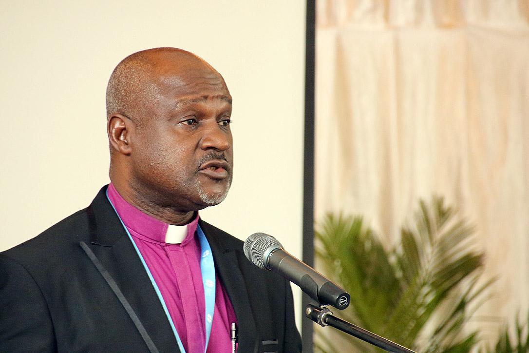 LKCN-Bischof Dr. Musa P. Filibus hält seinen Vortrag bei der Konferenz der afrikanischen lutherischen Kirchenleiter anlässlich des 60. Jubiläums der lutherischen Gemeinschaft in Afrika im Mai 2015 im tansanischen Moshi. Foto: LWB/Tsion Alemayehu