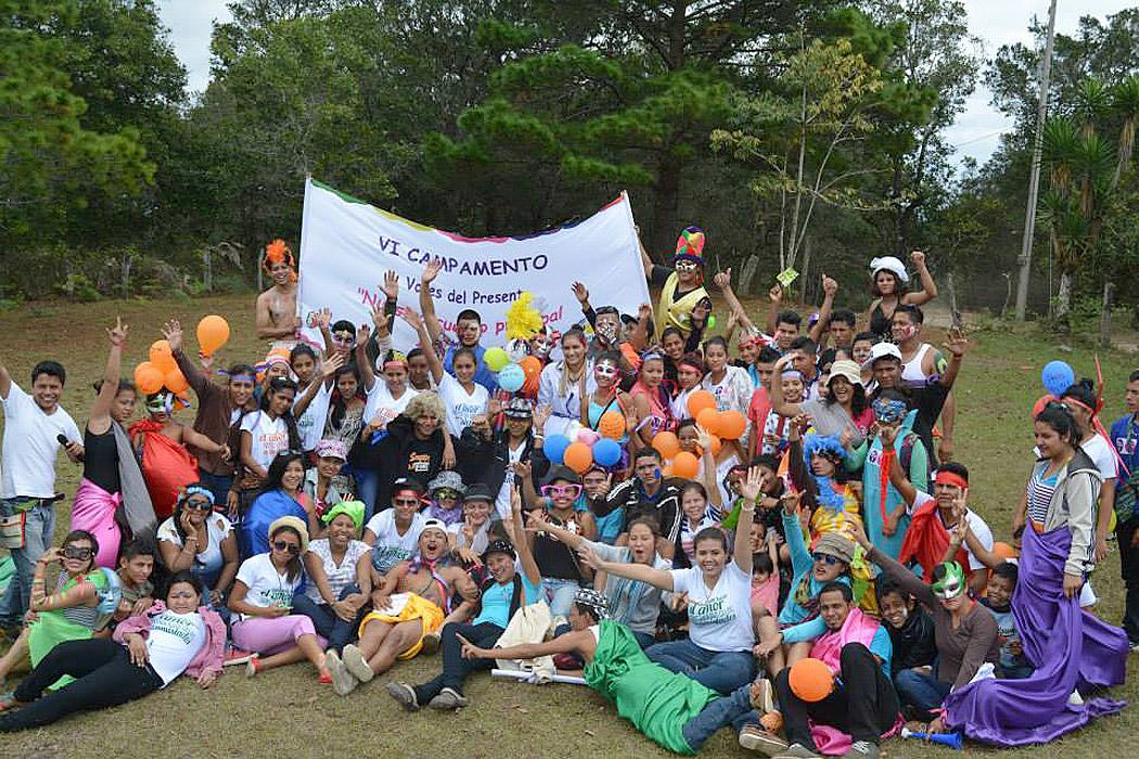 Feeling inspired: young people at a youth network camp come up with ideas to improve life in their communities. Photo: LWF Central America