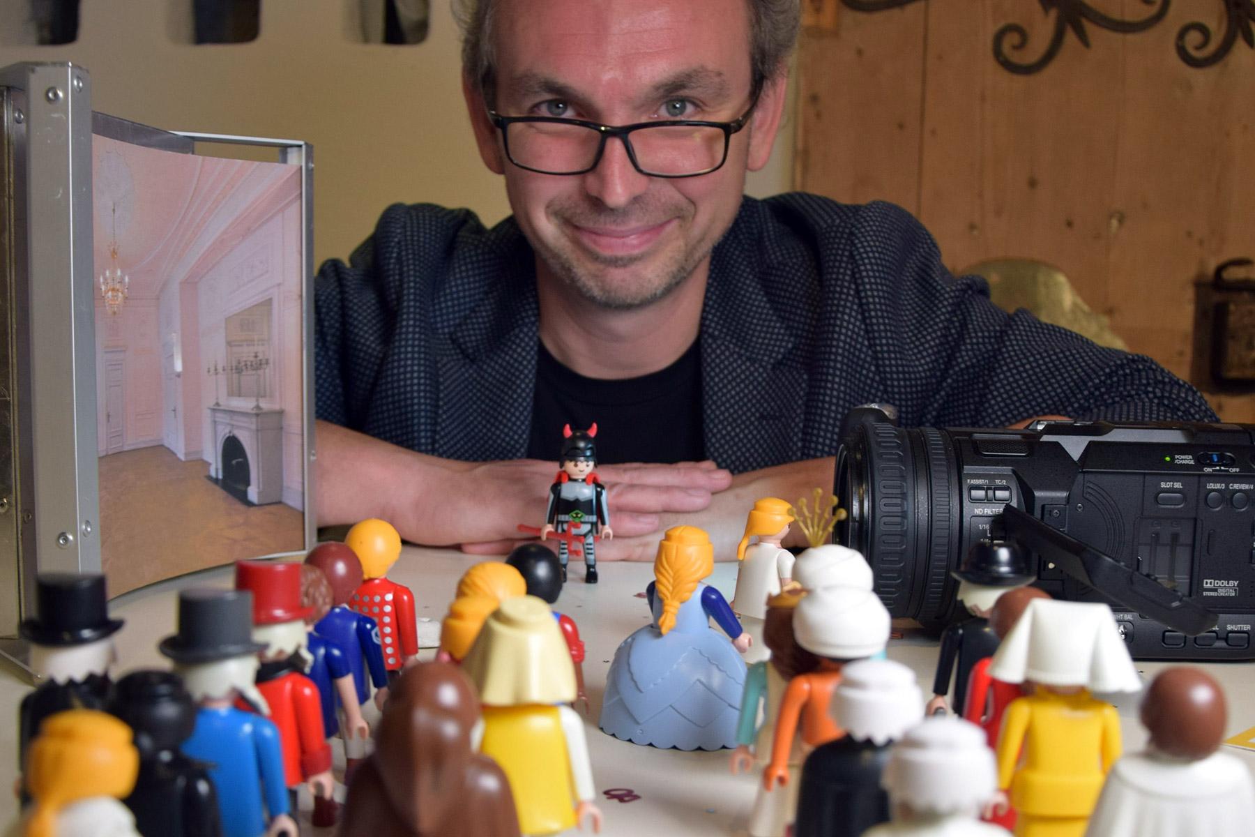 German Youtuber Michael Sommer presents Biblical books with Playmobil figures. Photo: GEP, Klaus Wankmiller