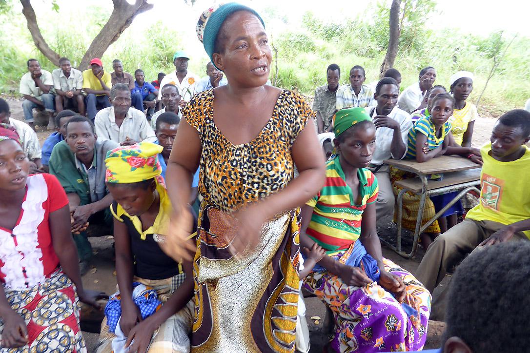 Community consultations in Mozambique led to a parallel report raising the issue of land rights, womenâs rights, the right to justice, and the rights of minorities. Photo: LWF/ S.Oftadeh