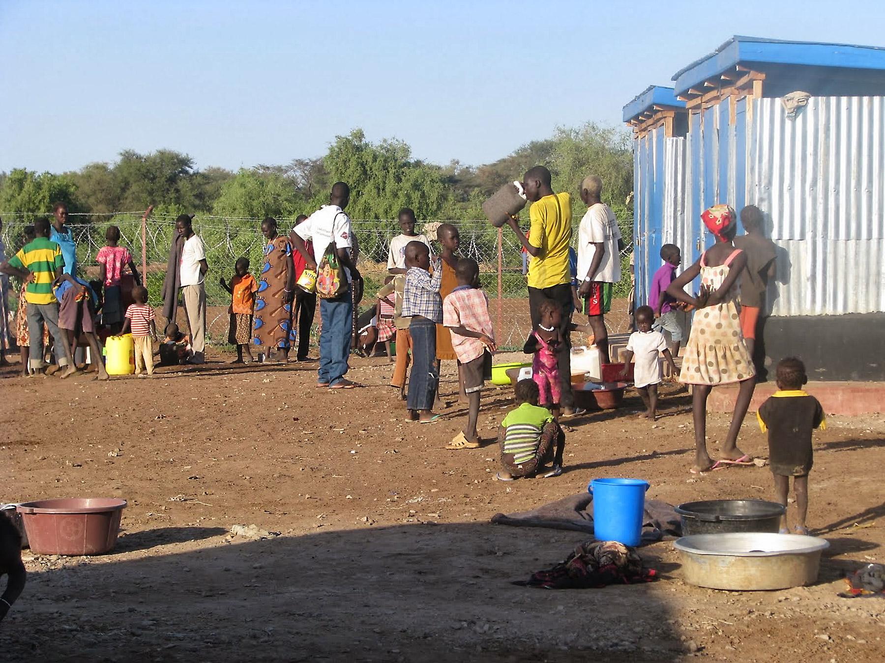 Flüchtlinge, die der Krise im Südsudan zu entkommen suchen, bei ihrer Ankunft im Flüchtlingslager Kakuma in Kenia. Foto: LWB/J. Macharia