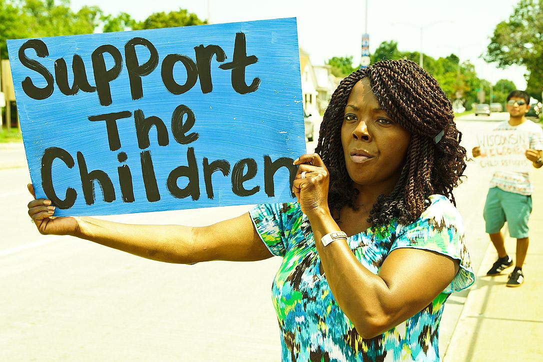 Demonstration in Wisconsin gegen die Abschiebung von Kindern im Juli 2014. Foto: Light Brigading (via Flickr, CC-BY-NC)