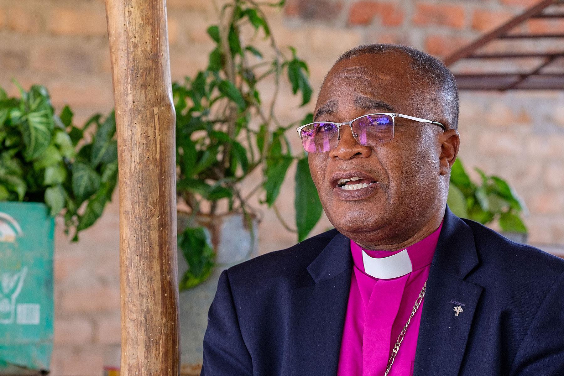 Dr. Joseph Bvumbwe ist Bischof der Evangelisch-Lutherischen Kirche in Malawi (ELKM) und Präsident der Lutherischen Gemeinschaft im Südlichen Afrika (LUCSA). Foto: LWB/A. Danielsson
