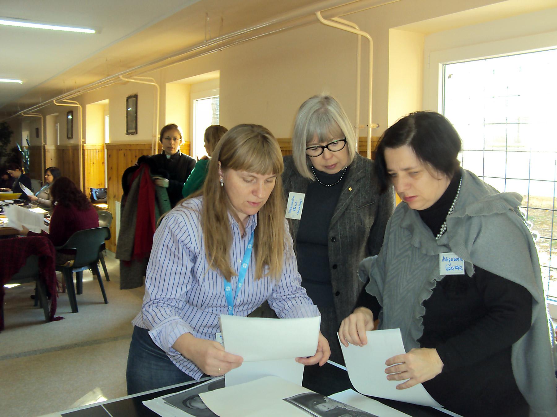 Polish delegates sharing women's stories from their church. Photo: LWF/C. Rendon