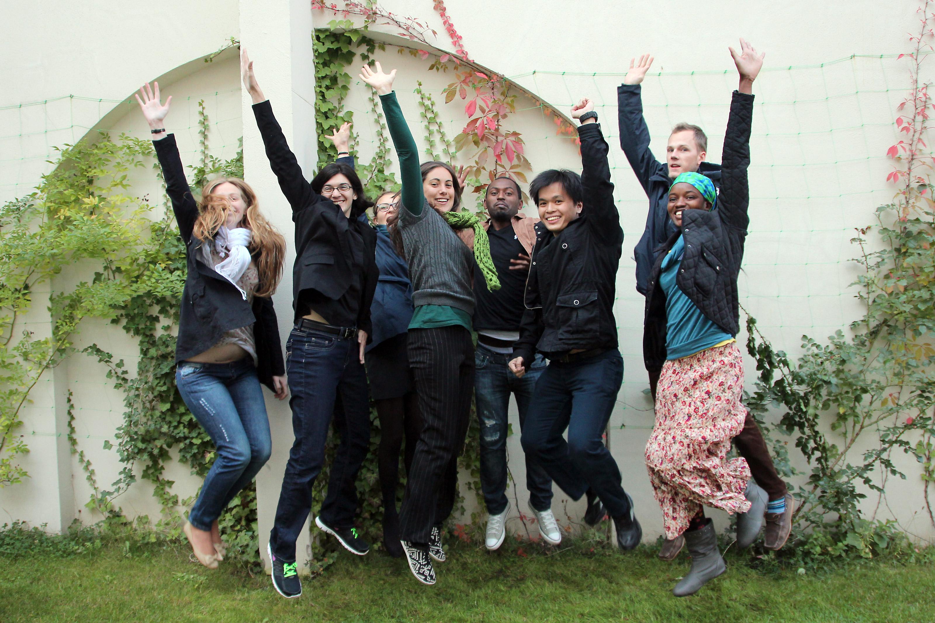 Junge Erwachsenen bringen Bewegung in die Kirche: Die Steuerungsgruppe des Jugendprogramms „Young Reformers Network“ während ihres ersten Treffens in Wittenberg am 1. Oktober 2013. Foto: DNK/LWB/F. Hübner