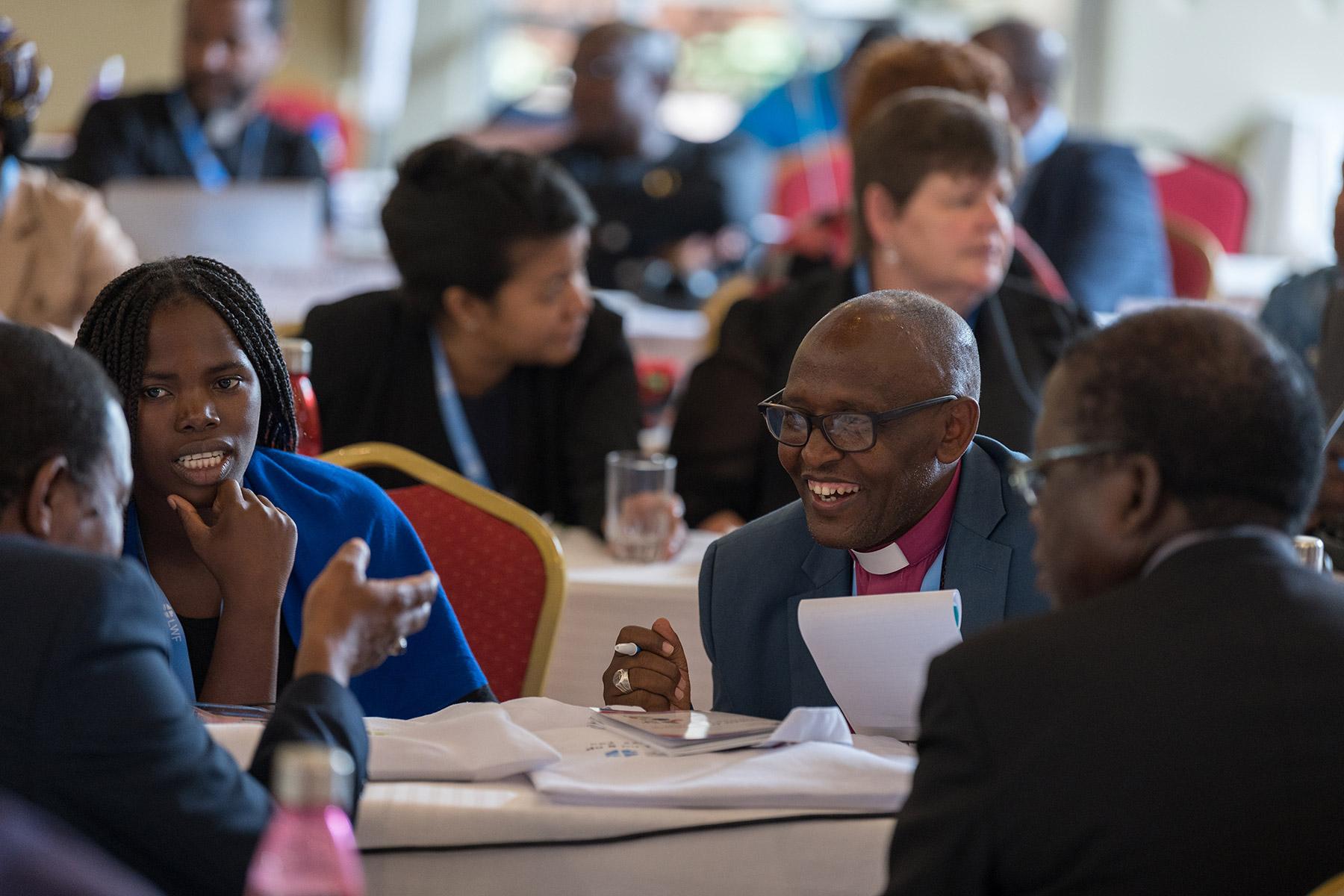 Ein Raum für den Gedankenaustausch und gemeinsame Gebete zum Aufbau der Gemeinschaft: Zu Beginn des neuen Jahres haben sich Kirchenleitende der Region Afrika zu einer Online-Tagung getroffen. Das neue Format ist als Ergänzung von Präsenzveranstaltungen wie die im Mai des vergangenen Jahres organisierte afrikanische Vorversammlung gedacht