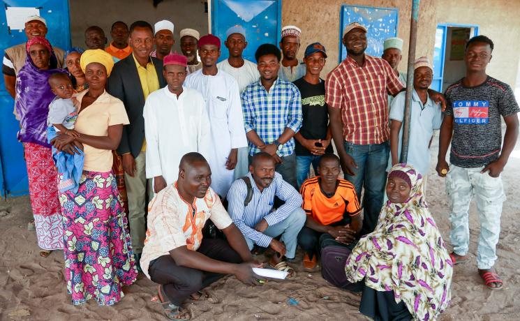 A group of refugees in Dosseye camp in southern Chad who are benefitting from LWF’s project for improved livelihood and access to land. (Photos taken before the outbreak of the COVID-19 pandemic). All photos: LWF/Ophélie Schnoebelen