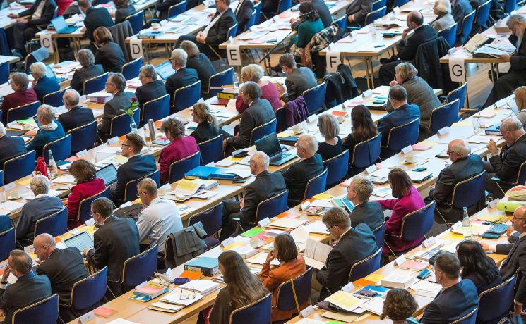Delegates to the VELKD General Synod and to the EKD Synod deliberated more youth participation in decision-making bodies. Photo: epd Bild