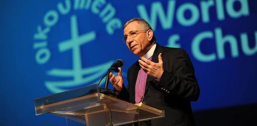 LWF President Younan greets the WCC Assembly. Photo: Peter Williams/WCC