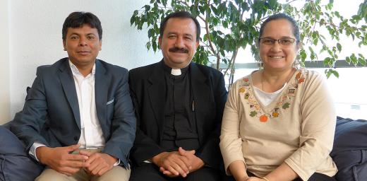 Guatemalan Lutheran church leader Rev. JosÃ© Pilar Ãlvarez Cabrera (middle), Mr Omar JÃ©ronimo (left) and Ms Claudia Samayoa Pineda, during the visit to Geneva. Photo: LWF/M. Haas