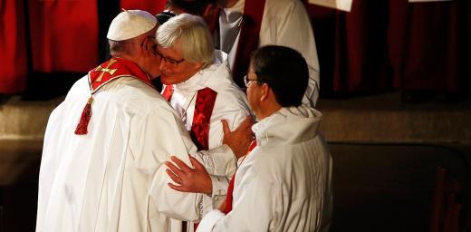 Pope Francis and Antje JackelÃ©n, Archbishop of Uppsala, offer each other the peace of Christ during the joint commemoration in Lund Cathedral. Photo: Church of Sweden/Mikael Ringlander