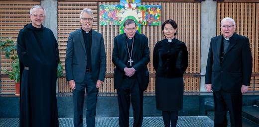 The Lutheran World Federation and the Pontifical Council for Promoting Christian Unity agreed to mark the 500th anniversary in 2021 together, during their annual joint staff meeting in Geneva.  From left to right: Father Dr Augustinus Sander (PCPCU), LWF General Secretary Rev. Dr Martin Junge, PCPCU President Kurt Cardinal Koch, LWF consultant Rev. Anne Burghardt, and PCPCU Secretary Bishop Dr Brian Farrell. Photo: LWF/S. Gallay