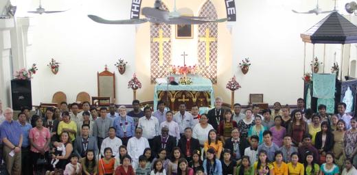 LWF president Archbishop Dr Panti Filibus Musa with participants after the joint worship. Photo: LWF/ I. Htun