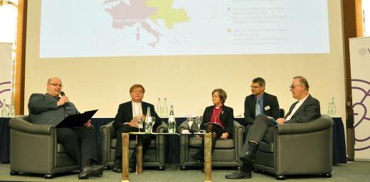 Discussing solidarity in Europe: Bishop Dr TamÃ¡s Fabiny (2nd from left), Bishop Helga Haugland Byfuglien (middle) and Bishop Dr Frank July (right). Photo: EKD/U. Hacke
