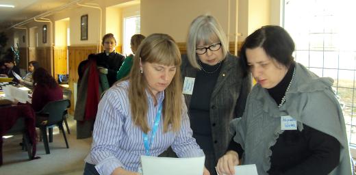 Polish delegates sharing women's stories from their church. Photo: LWF/C. Rendon