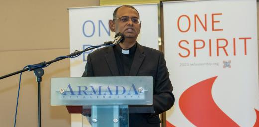 The General Secretary of the Council of Churches in Malaysia, Rev. Jonathan Jesudas, addressing the delegates of the Asia Pre-Assembly. Photo: LWF/Jotham Lee