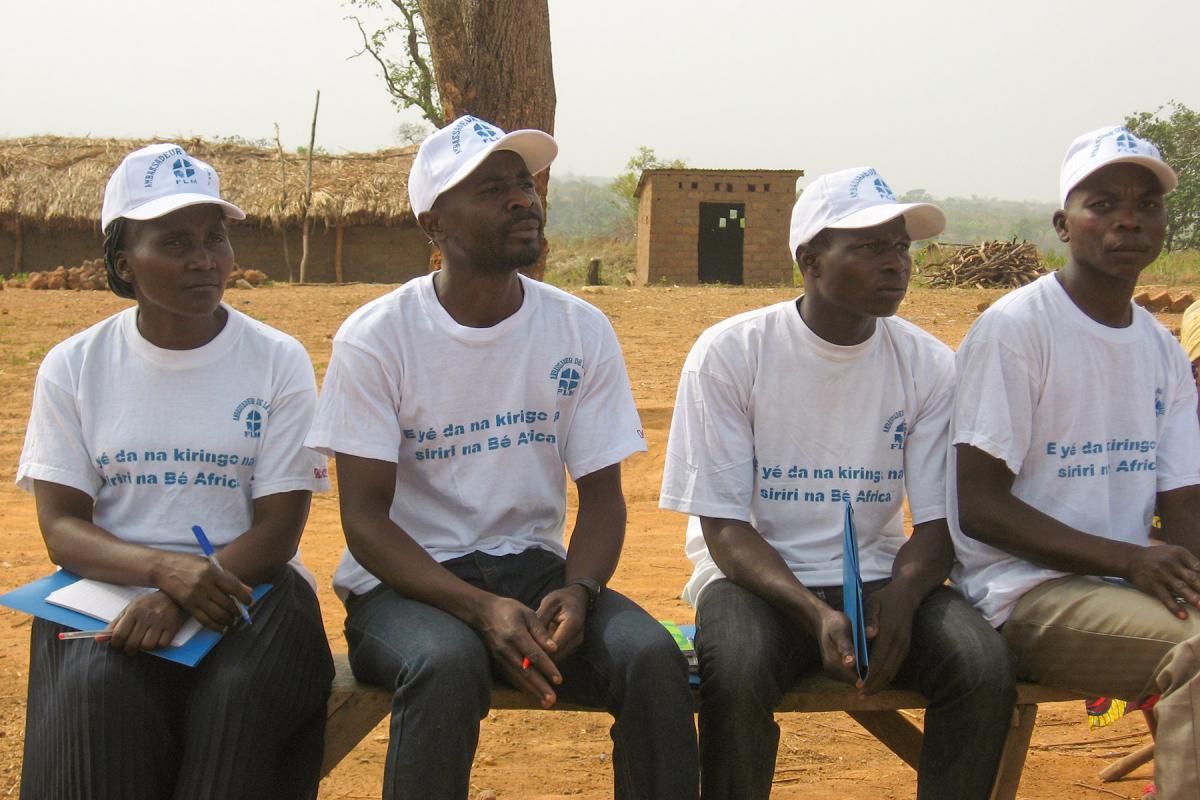 LWF peace ambassadors in the Central African Republic, 2017. The young men and women have been trained to mediate in community conflicts, which can vary from a fight about the village water point to accusations of witchcraft or domestic violence. Photo: Els Hortensius, ICCO and Kerk in Actie