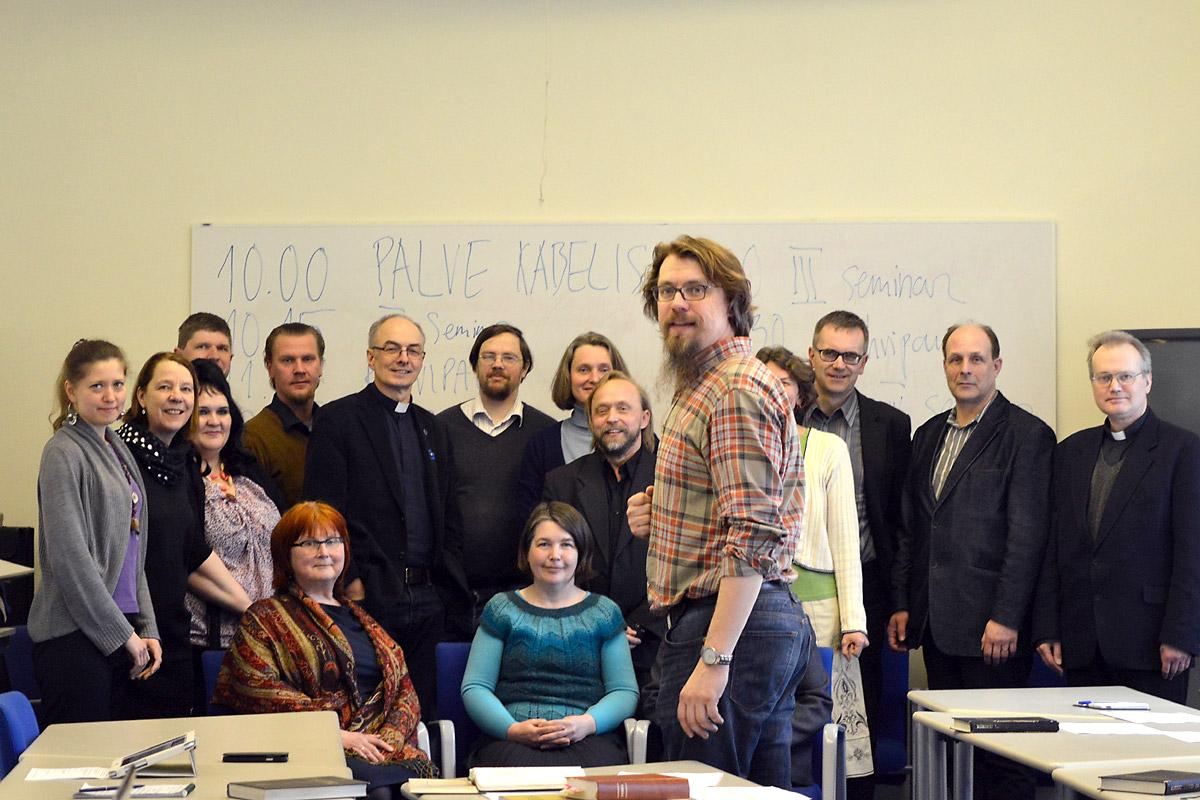 Rev. Prof. Thomas-Andreas Põder, head of Systematic Theology at the Institute of Theology, Estonian Evangelical Lutheran Church, leads students, pastors and other church workers in one of the courses on the LWF-produced Reformation booklets. Photo: EELC