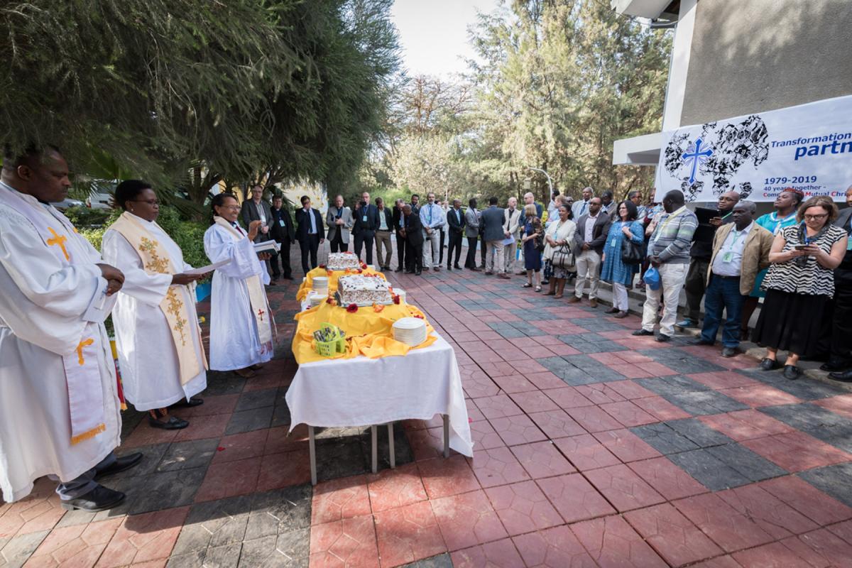 Rev. Tseganesh Ayele of the Ethiopian Evangelical Church Mekane Yesus welcomes participants to the CMCR. All photos: LWF/Albin Hillert