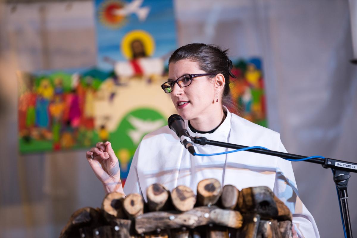Rev. Lydia Posselt from the Evangelical Lutheran Church in America preaching at the Closing worship of the Twelfth Assembly of the LWF in Windhoek, Namibia. Photo: LWF/Albin Hillert