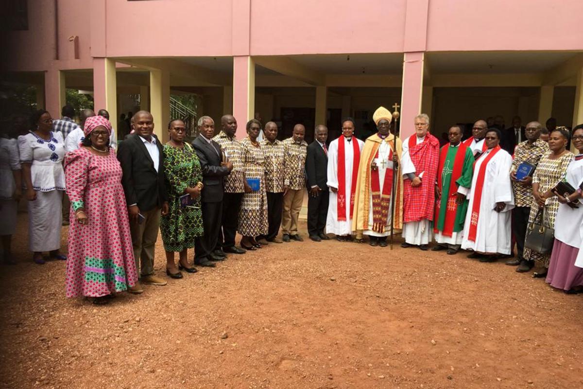 In February 2019, LWF General Secretary Rev. Dr Martin Junge paid a pastoral visit to the ELCT, hosted by Presiding Bishop Dr Fredrick Shoo. The LWF delegation and other ELCT leaders worshipped at the Gezaulole parish in the Northern Diocese. Photo: ELCT